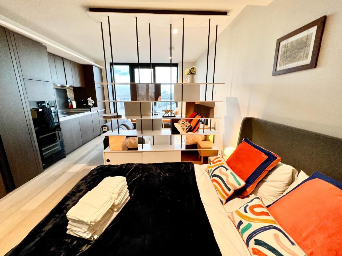 Deluxe Entire Studio Next To London Eye & Trafalgar Square Aparthotel Exterior foto