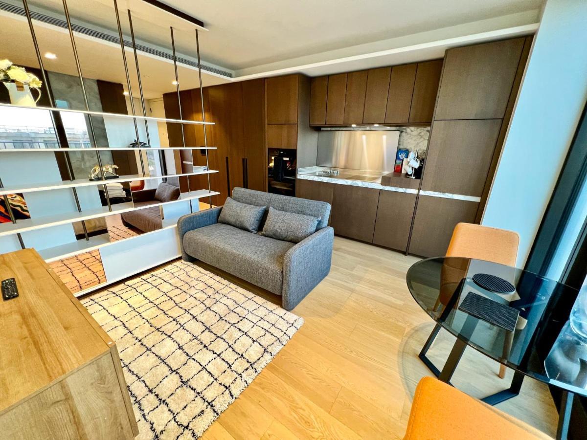 Deluxe Entire Studio Next To London Eye & Trafalgar Square Aparthotel Exterior foto